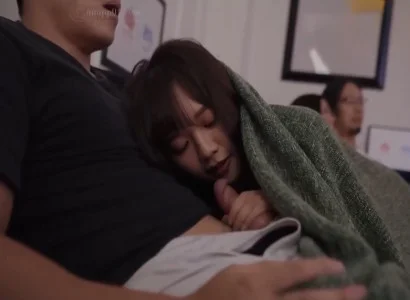 Chuyện vụng trộm với em họ làm tôi chìm đắm